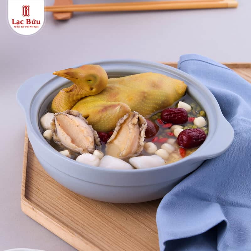 Cách nấu bồ câu hầm hạt sen không bột ngọt, không dầu mỡ và rất ít đường tốt cho sức khỏe 4