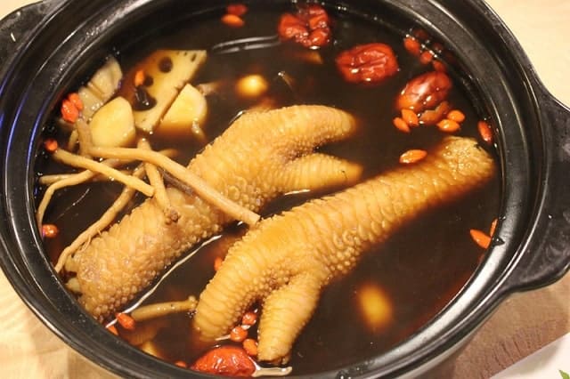 Chan-ga-ham-thuoc-bac-min