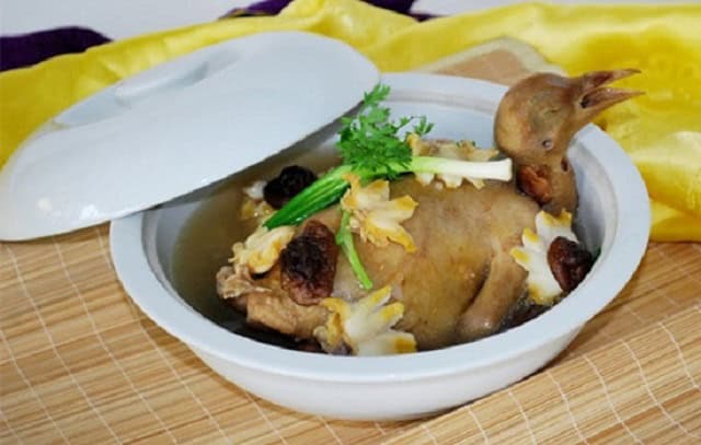 Mui-thom-hap-dan-cua-nguyen-lieu-ngai-cuu