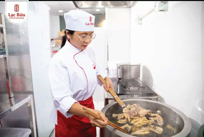 Nước dùng thượng canh dùng để nấu cháo yến cho bà bầu